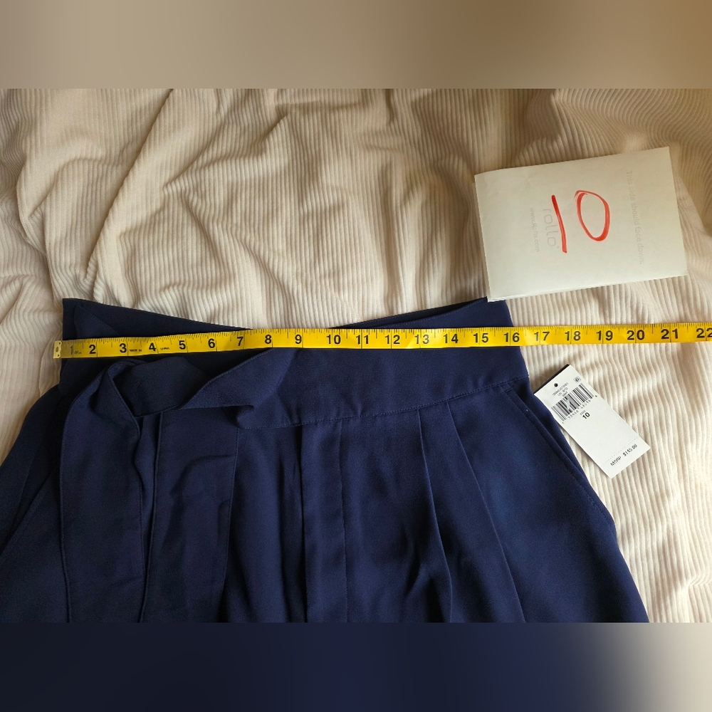 Women’s Navy Tie-Waist Shorts - Picture 9 of 16